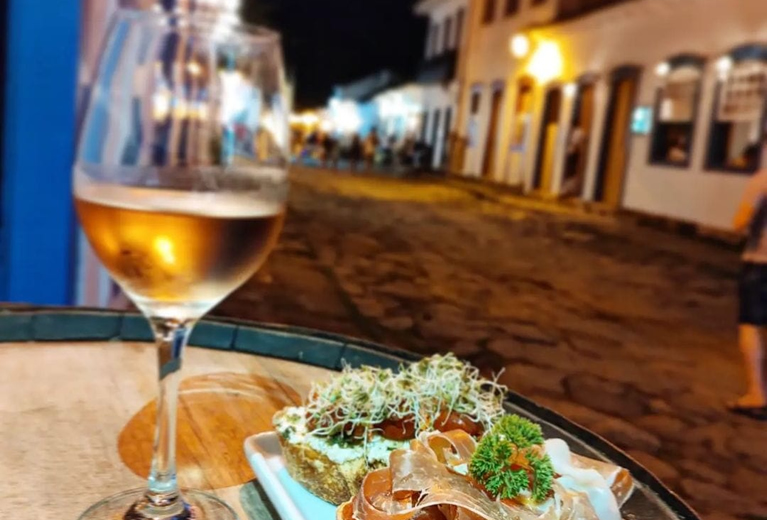 Paraty Convention & Visitors Bureau - Paraty Wine Bar